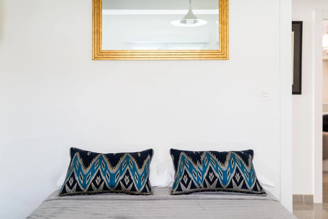 Elegante Y Centrico Alojamiento En Granada Apartment