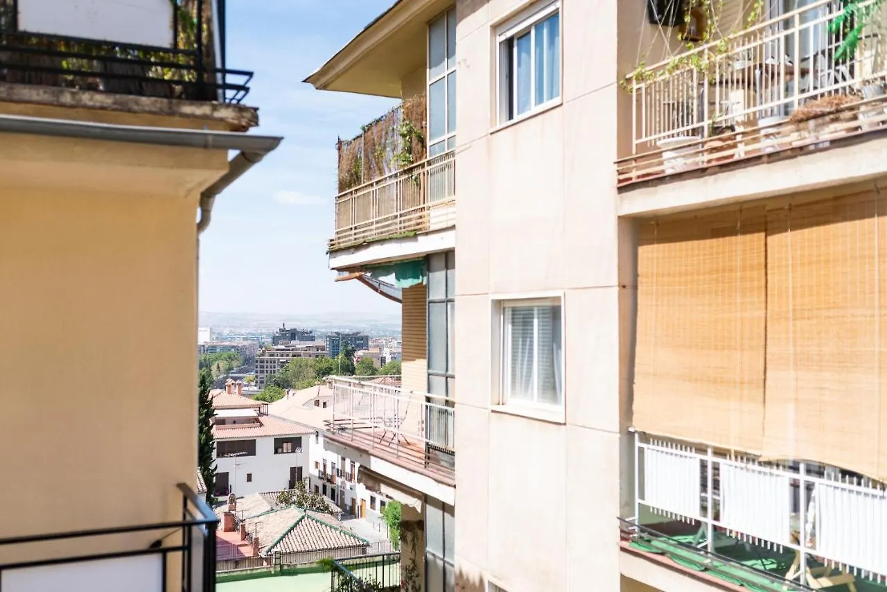 Elegante Y Centrico Alojamiento En Granada Apartment
