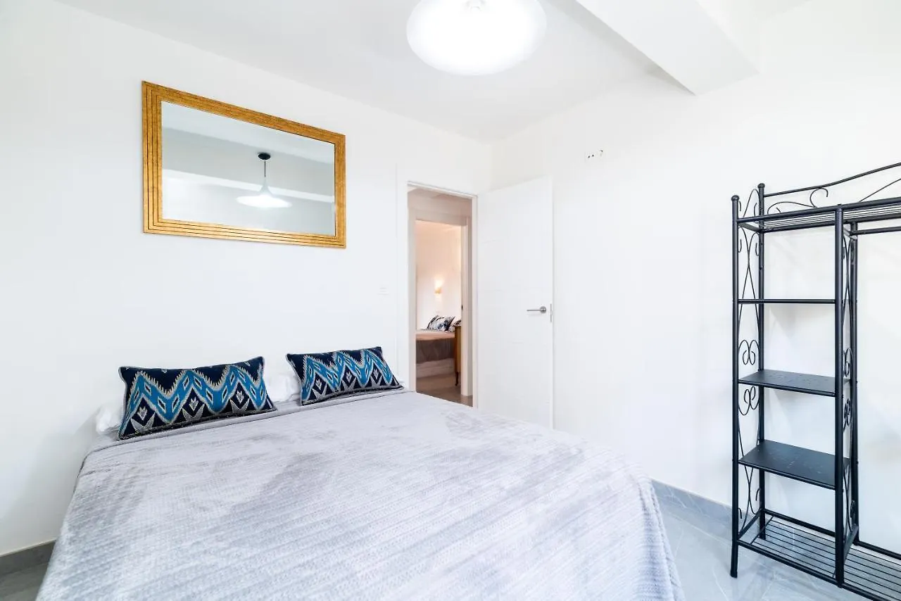 Elegante Y Centrico Alojamiento En Granada Apartment