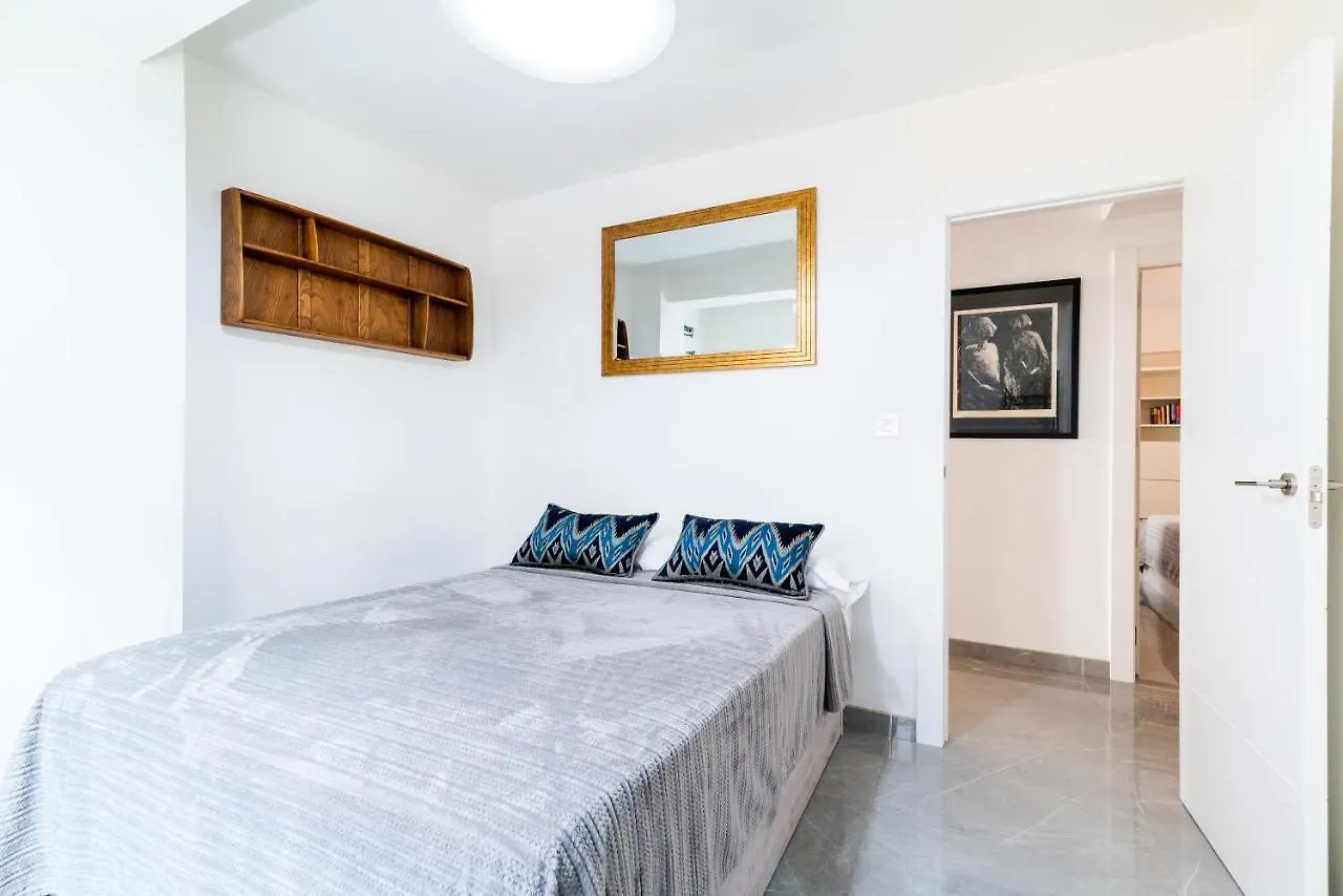 Elegante Y Centrico Alojamiento En Granada Apartment